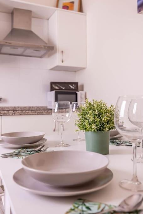 Apartamento Ronda De Triana 45 Sevilla Kültér fotó