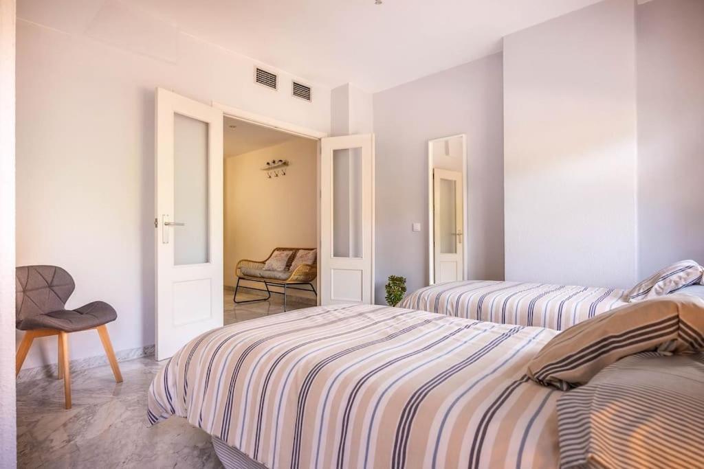 Apartamento Ronda De Triana 45 Sevilla Kültér fotó