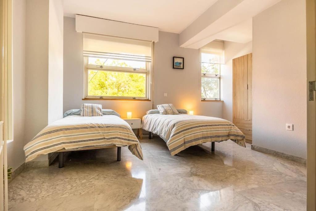 Apartamento Ronda De Triana 45 Sevilla Kültér fotó